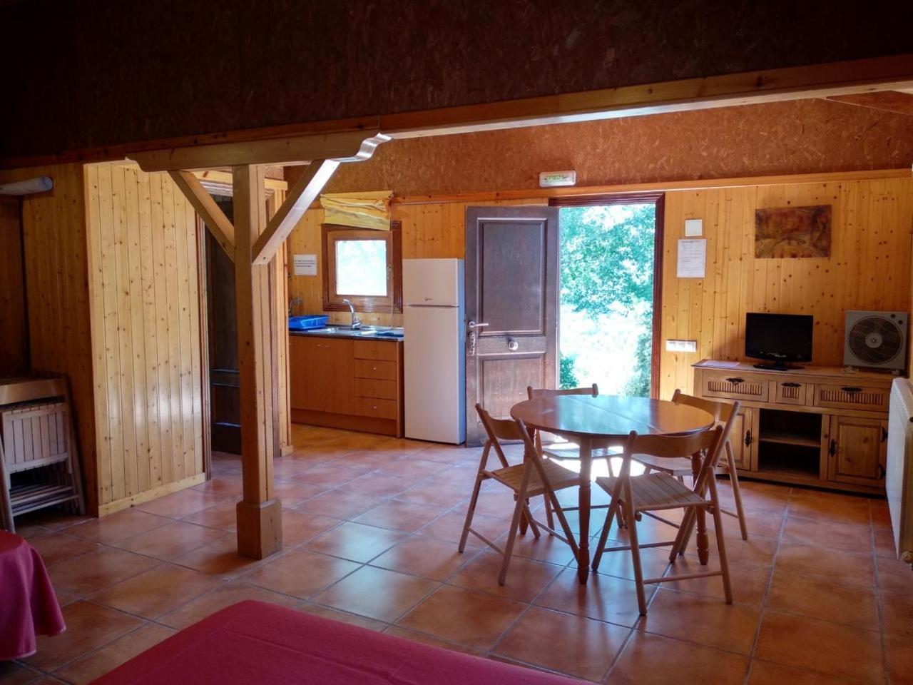 Camping Casa Fausto Cerca De Dinopolis Formiche Alto Dış mekan fotoğraf